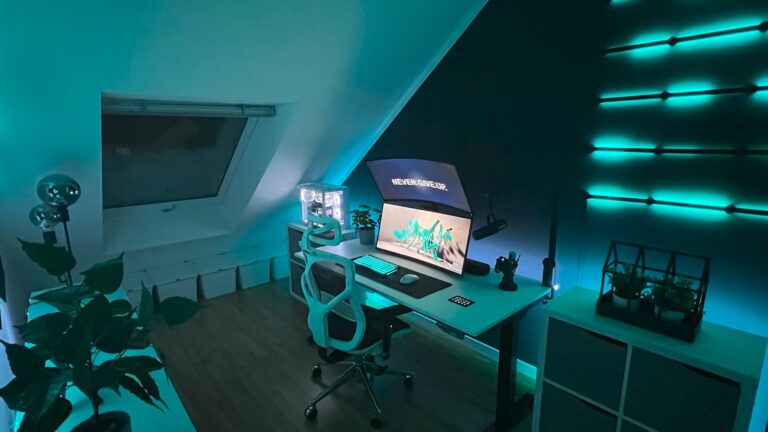 Unique Black And White Gaming Setup Ideas With Accessories In