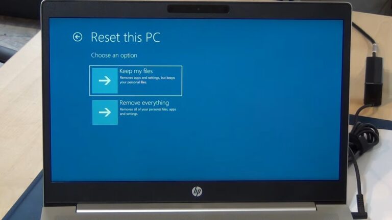 hp-laptop-stuck-on-hp-screen-reason-solution